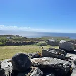 Dave\'S Wee House